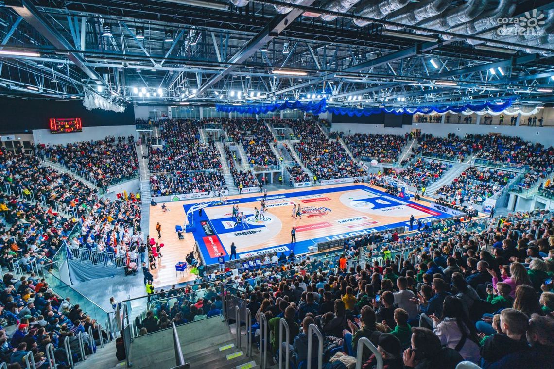 Hala Radomskiego Centrum Sportu ma już rok - grali tam nie tylko sportowcy! [ZDJĘCIA]
