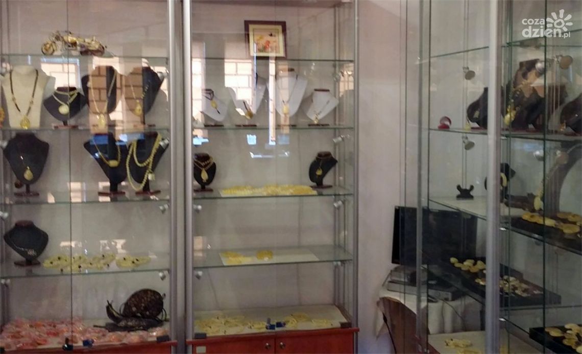 Handlowali biżuterią, nie płacili podatku