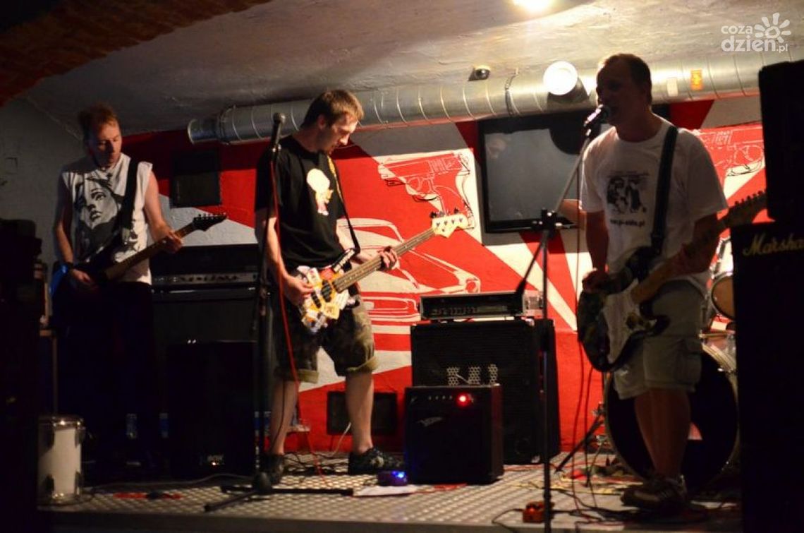 Hardcore'owe załogi ze stolicy w Alibi - relacja foto