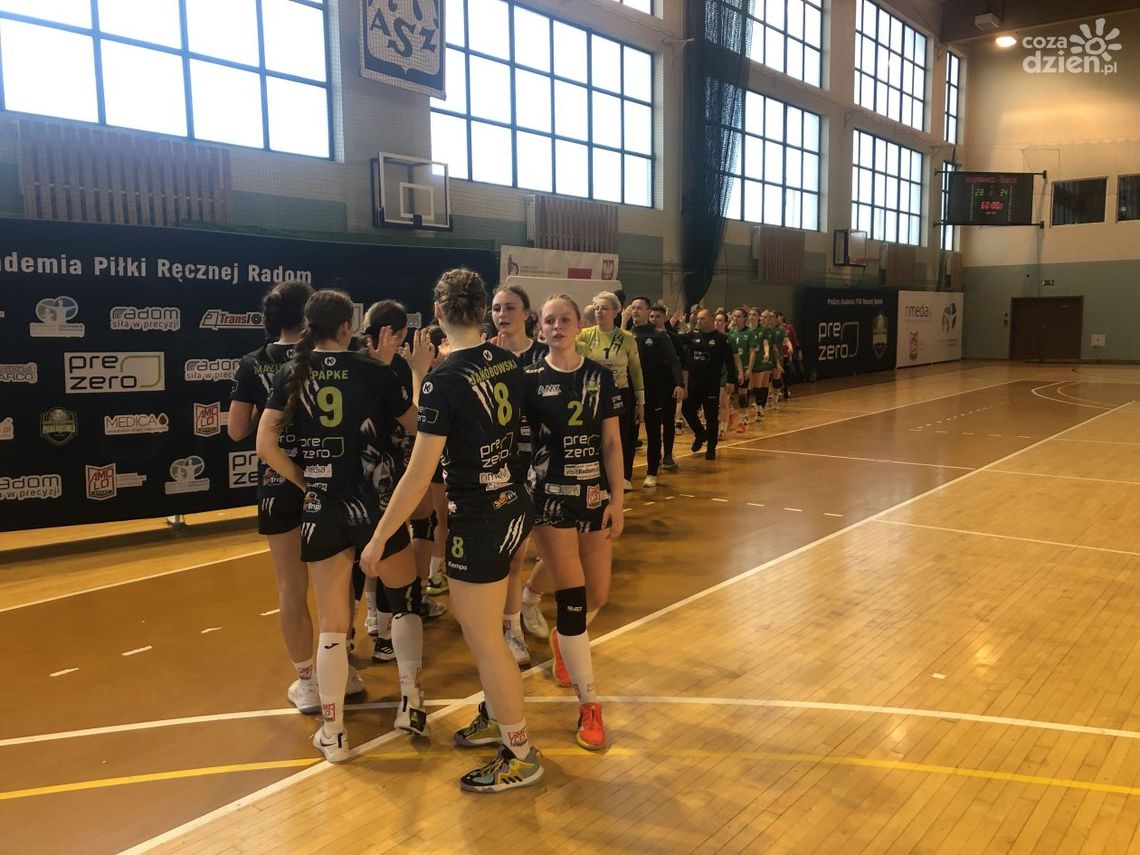 Hit sezonu pod dyktando niepokonanych warszawianek. „Twierdza Radom” zdobyta