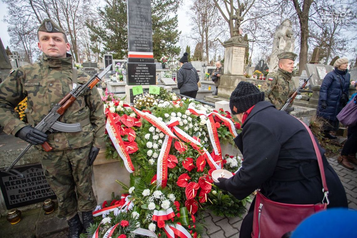 Hołd dla Teresy Grodzińskiej Hołd dla Teresy Grodzińskiej