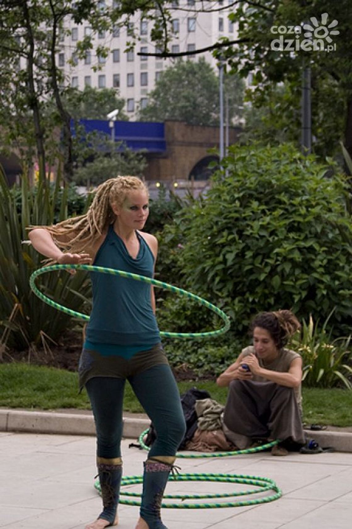 HULA HOP - ĆWICZ RAZEM Z DZIECKIEM