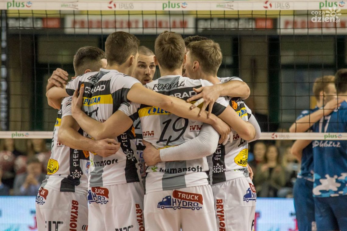 Huśtawka nastrojów, wygrana Czarnych Huśtawka nastrojów, wygrana Czarnych