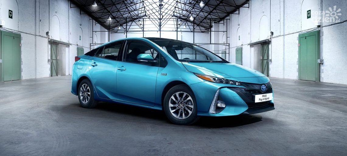 Hybrydy parkują w Radomiu za 15 zł rocznie Hybrydy parkują w Radomiu za 15 zł rocznie