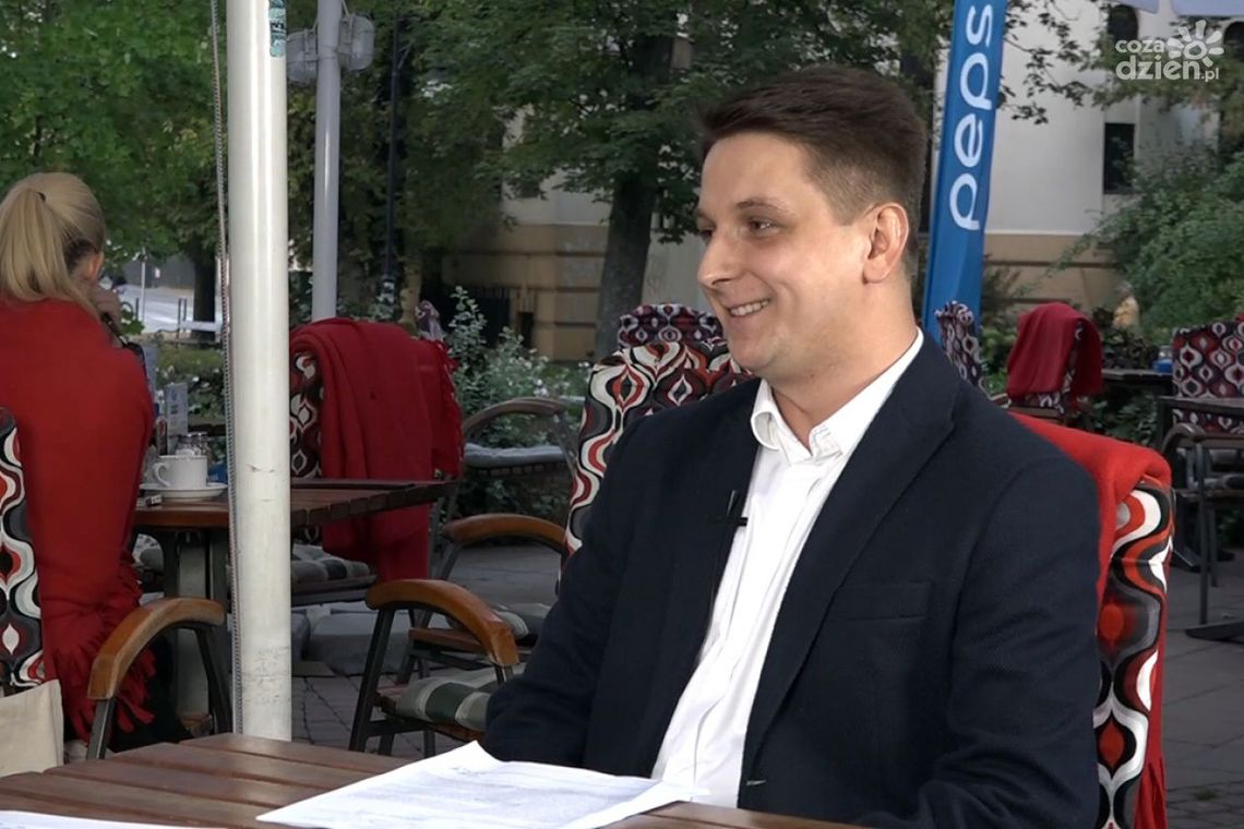 HydeParkowa: Jak to jest być pistoletem PiS? HydeParkowa: Jak to jest być pistoletem PiS?