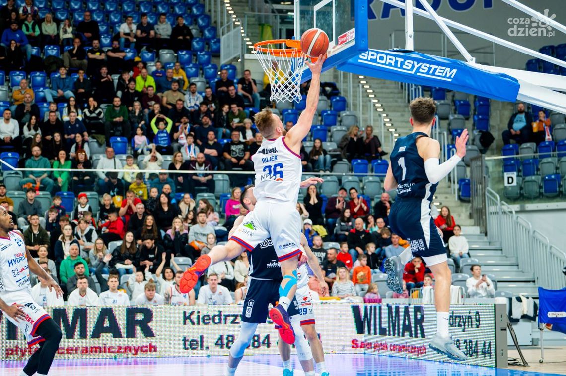 HydroTruck przegrał z Dzikami Warszawa i stracił szanse awansu do Energa Basket Ligi! HydroTruck przegrał z Dzikami Warszawa i stracił szanse awansu do Energa Basket Ligi!