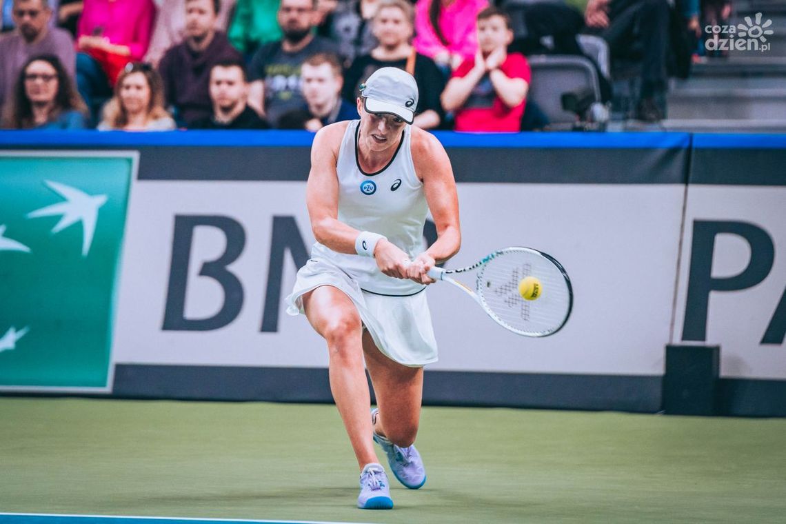 Iga Świątek, jeśli w kwietniu zagra w Radomiu, to na twardym korcie Iga Świątek, jeśli w kwietniu zagra w Radomiu, to na twardym korcie