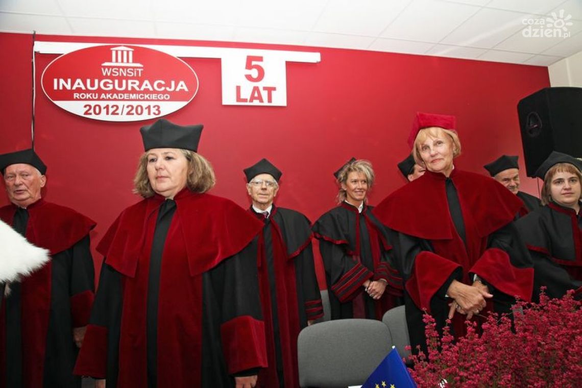 Inauguracja roku akademickiego w WSNSiT
