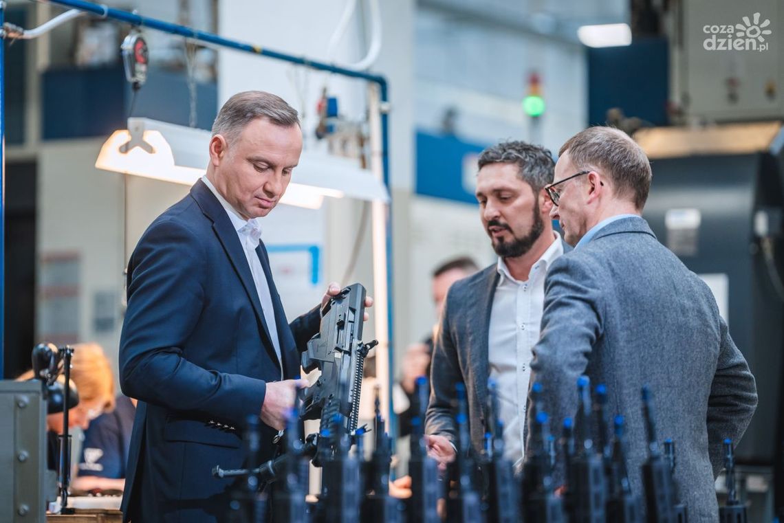 Informacje. Andrzej Duda w Fabryce Broni Informacje. Andrzej Duda w Fabryce Broni
