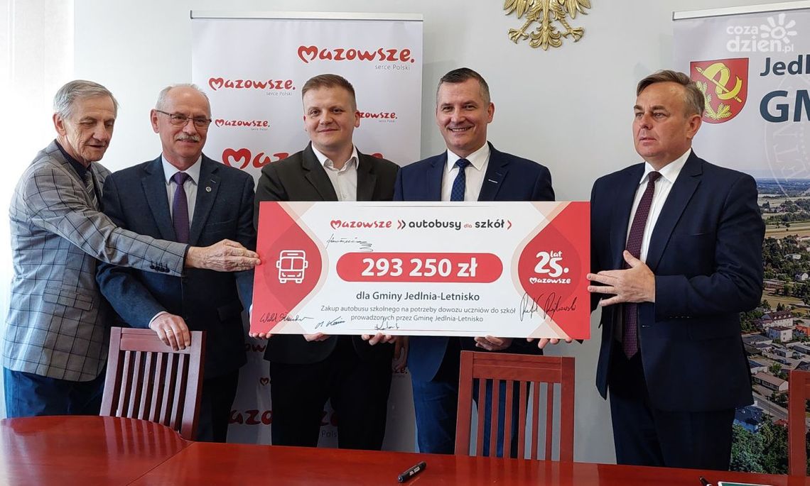 Informacje. Autobusy dla regionu radomskiego