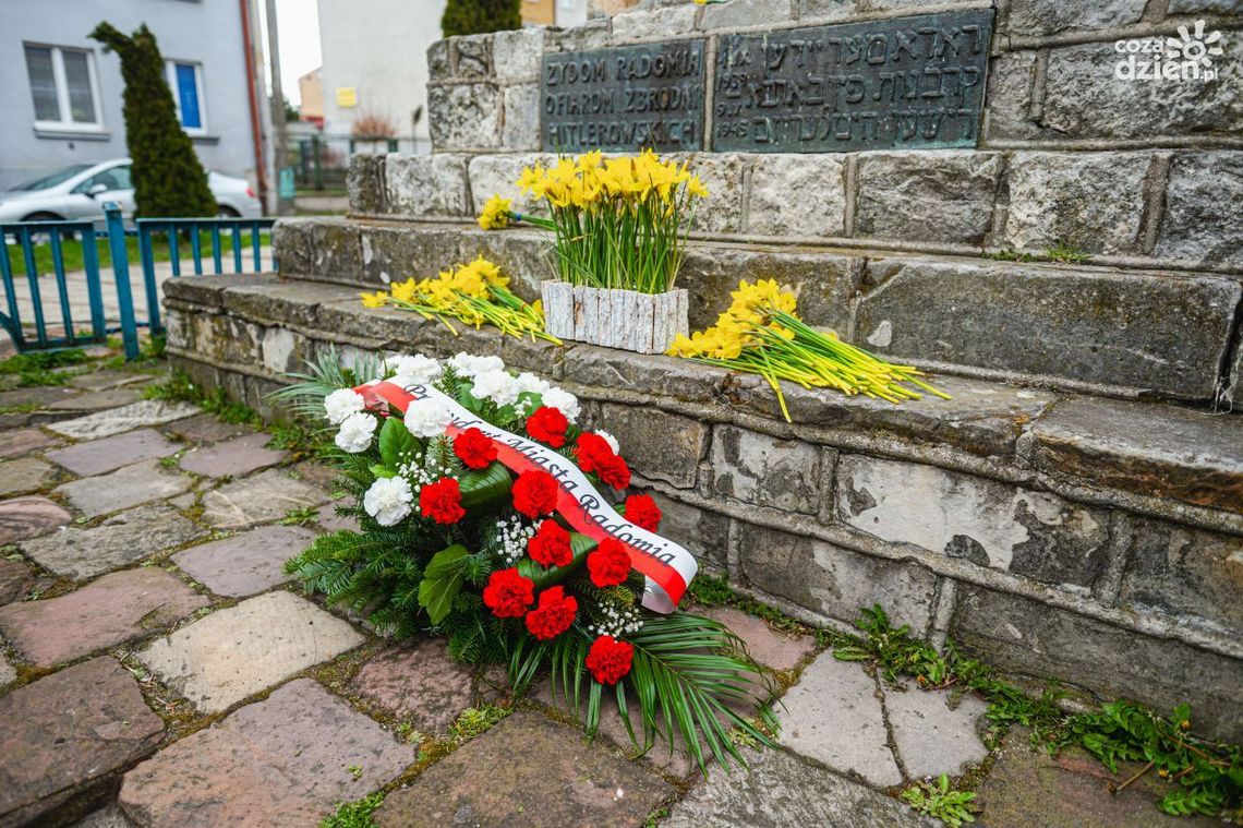 Informacje. Dzień Pamięci o Ofiarach Holokaustu