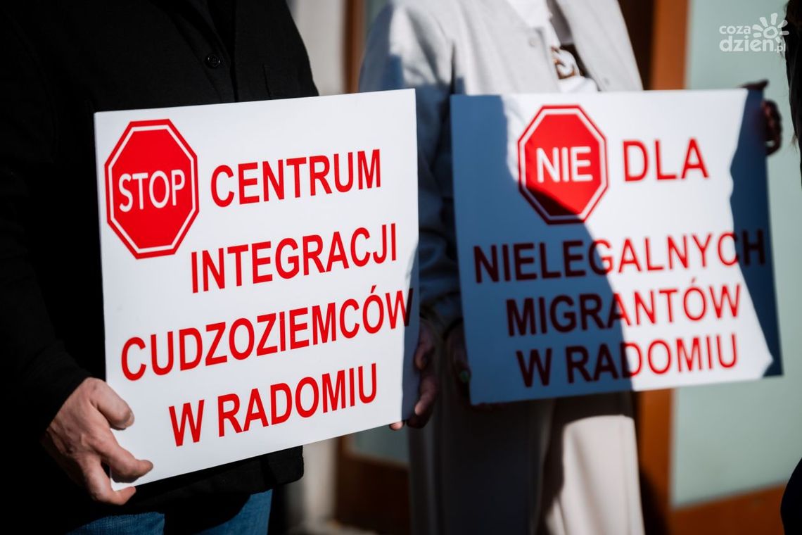 Informacje. Emocje wokół Centrum Integracji Cudzoziemców Informacje. Emocje wokół Centrum Integracji Cudzoziemców