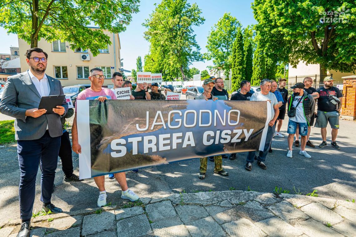 Informacje. Jagodno strefą ciszy? Informacje. Jagodno strefą ciszy?