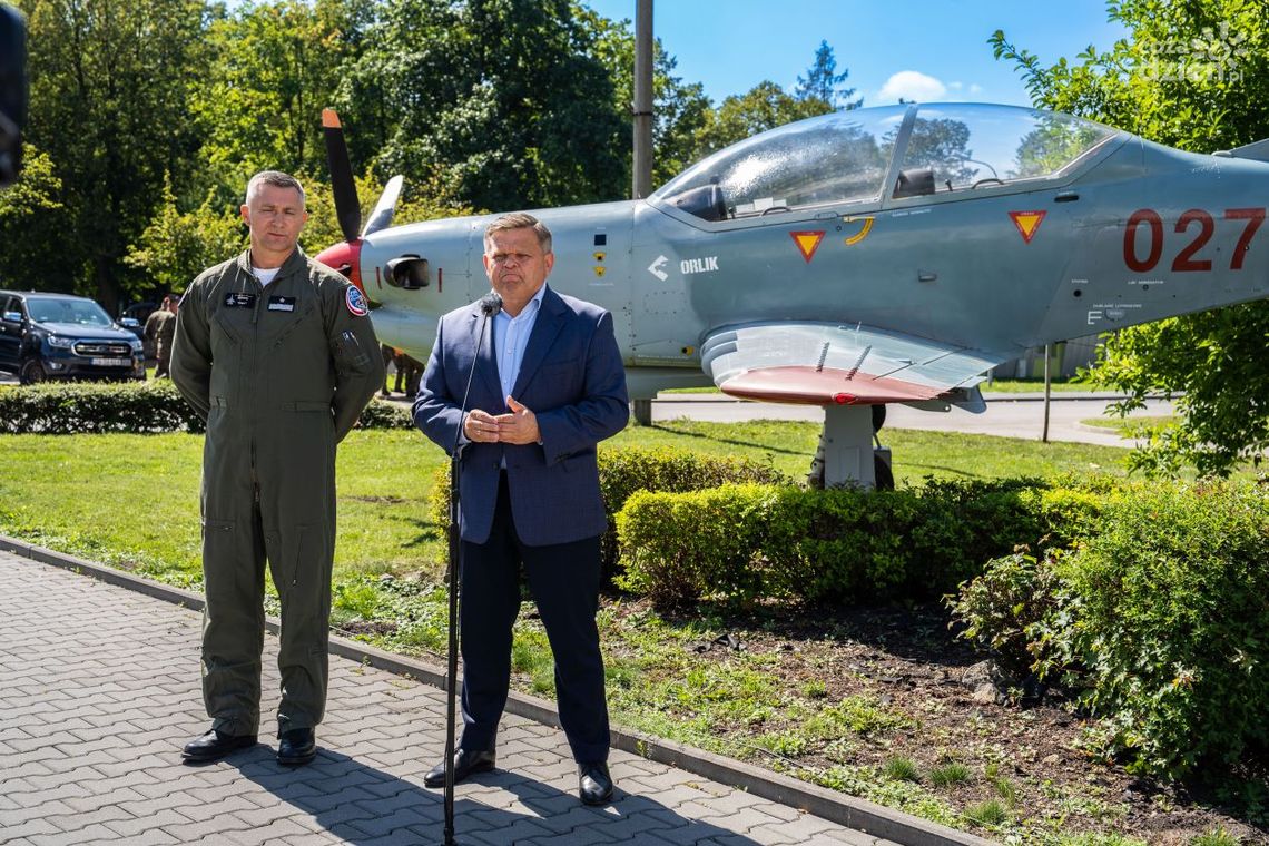 Informacje. Jaka przyczyna huku w Radomiu? MON tłumaczy Informacje. Jaka przyczyna huku w Radomiu? MON tłumaczy