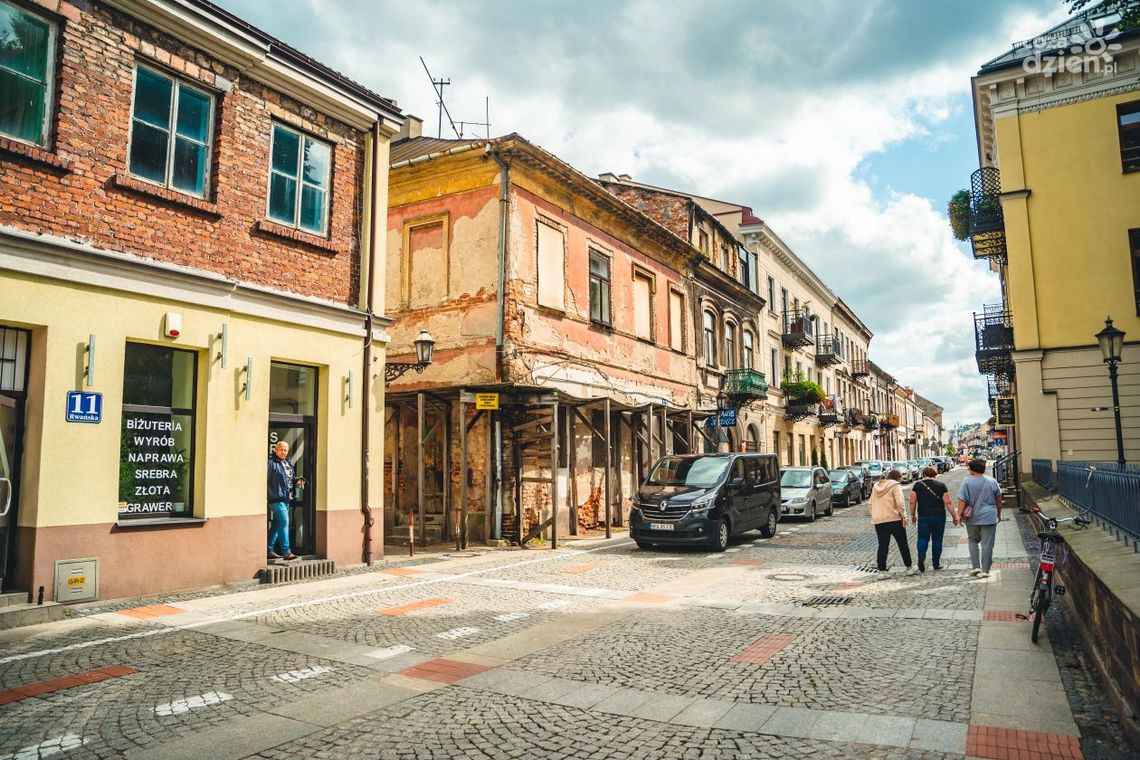 Informacje. Kamienica przy Rwańskiej zmieni oblicze?