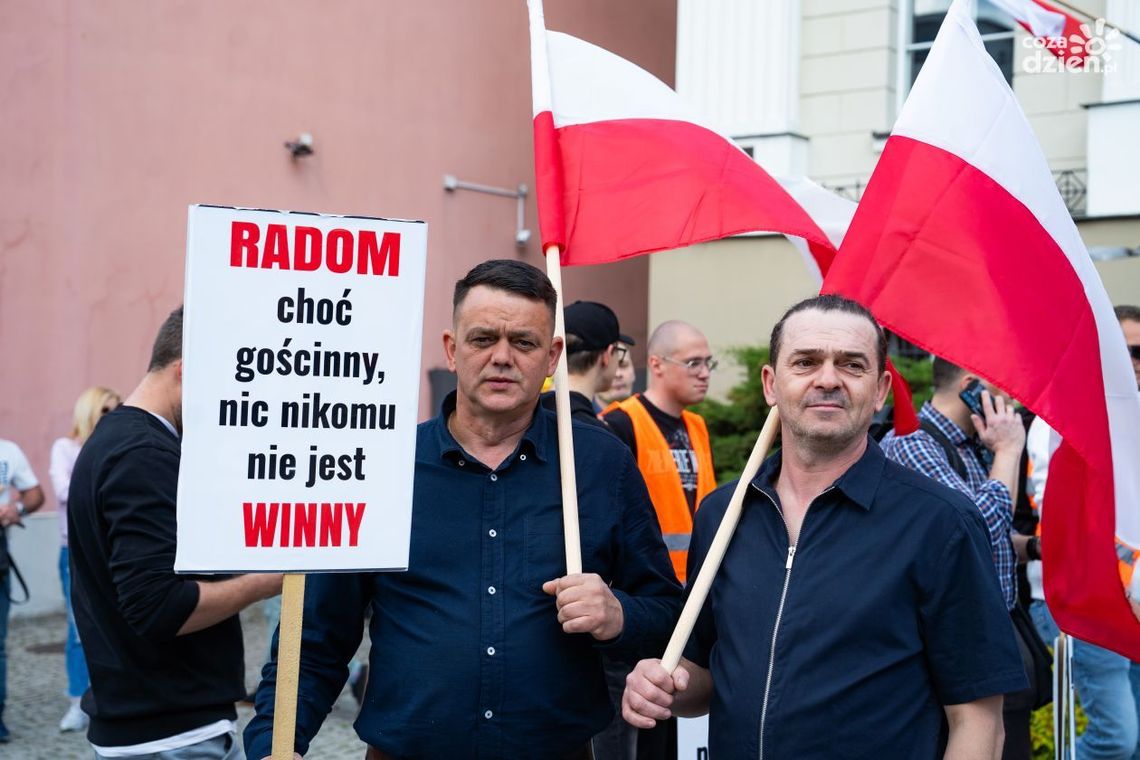 Informacje. Marsz Antyimigracyjny w Radomiu Informacje. Marsz Antyimigracyjny w Radomiu