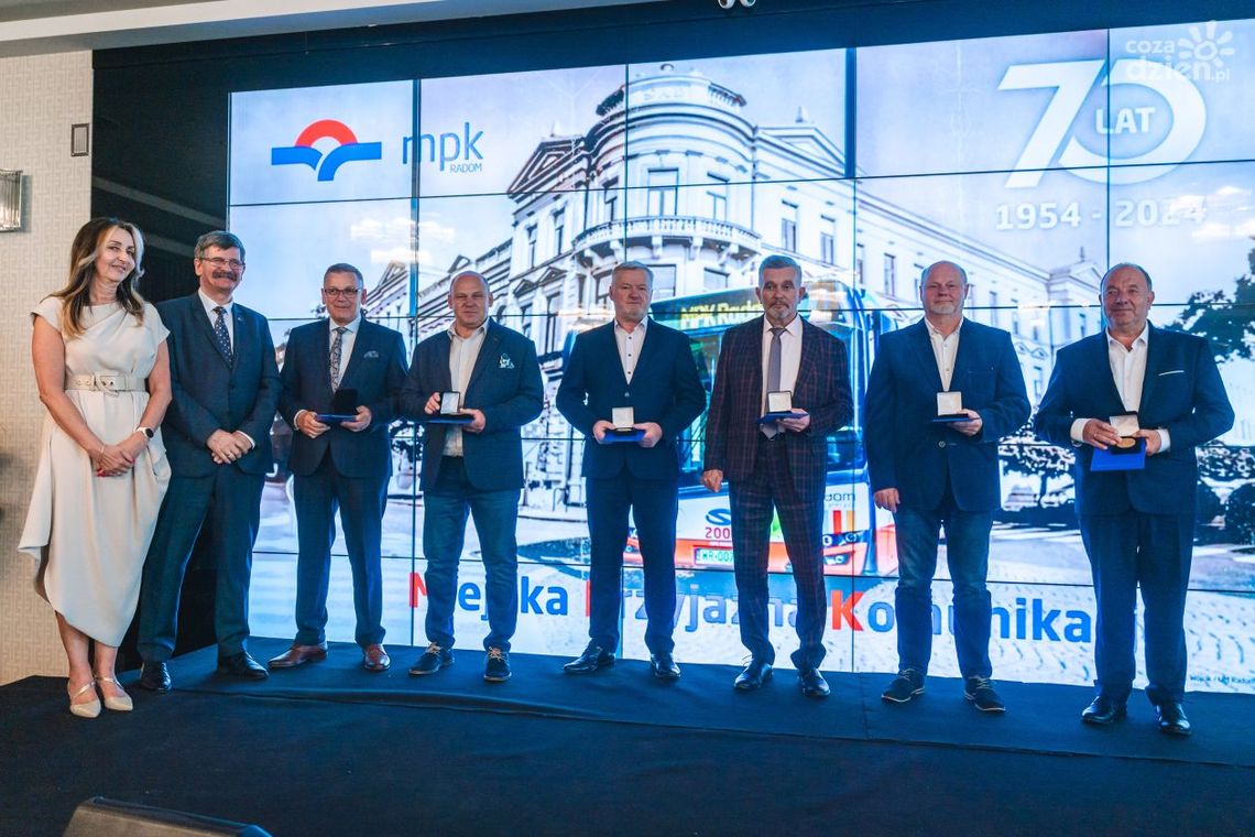 Informacje. MPK świętowało 70-lecie istnienie Informacje. MPK świętowało 70-lecie istnienie