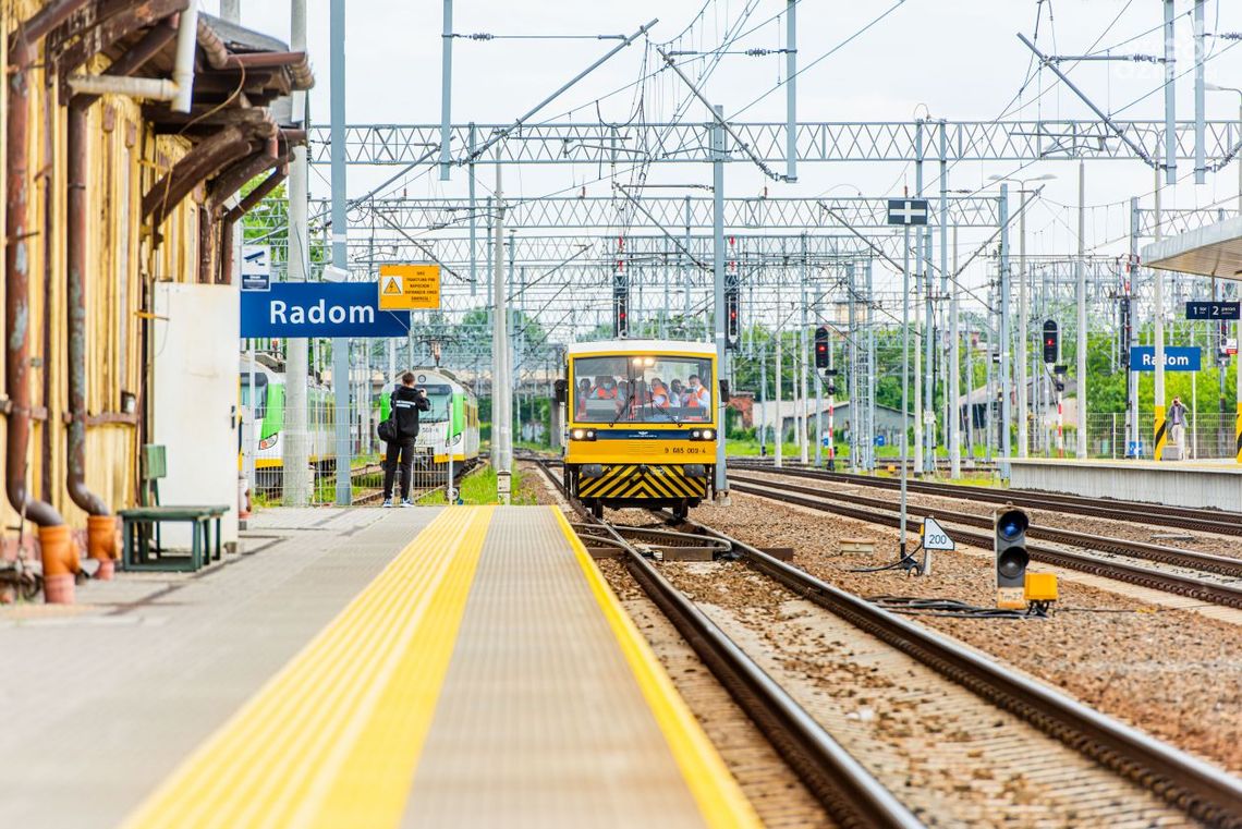 Informacje. Pociągiem z Warki do Radomia