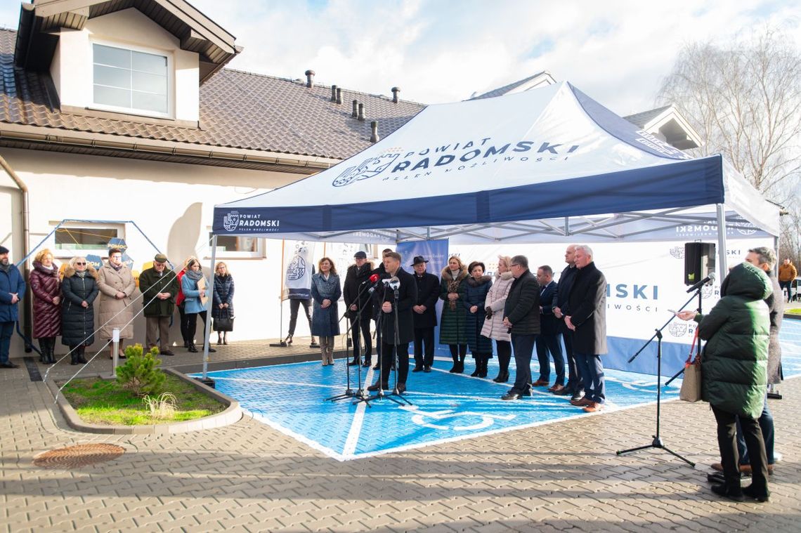 Informacje. Powiatowe Centrum Opiekuńczo - Mieszkalne w Krzyżanowicach oficjalnie otwarte