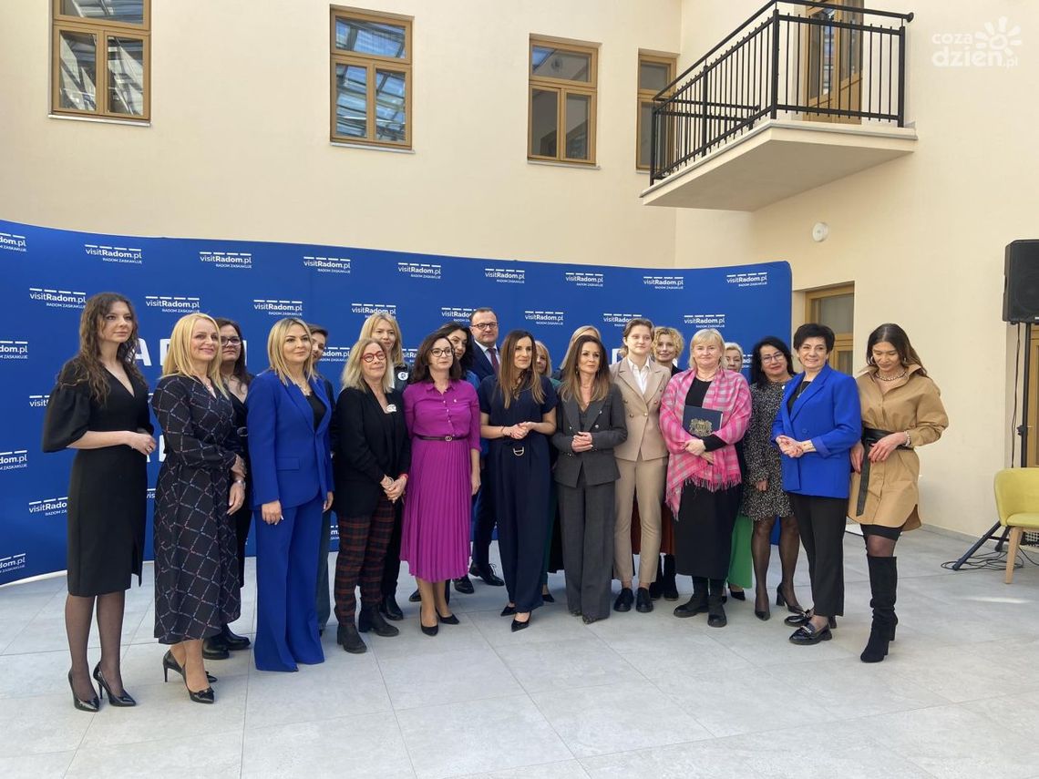 Informacje. Radomska Rada Kobiet Informacje. Radomska Rada Kobiet