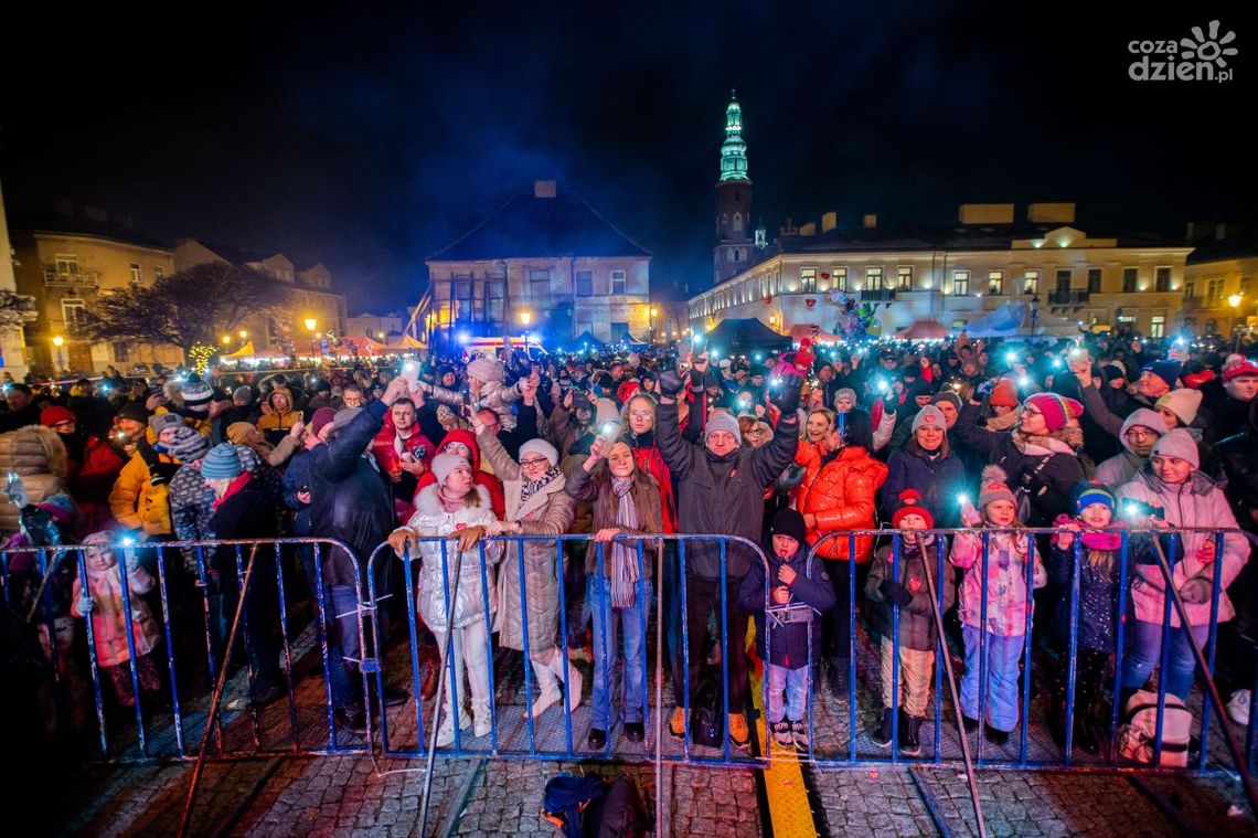 Informacje. Radomski sztab WOŚP przekazał ponad 420 tys. zł Informacje. Radomski sztab WOŚP przekazał ponad 420 tys. zł