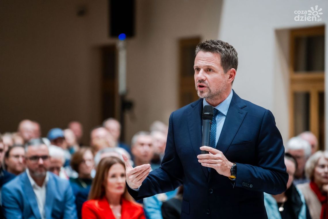 Informacje. Rafał Trzaskowski spotkał się z mieszkańcami Radomia Informacje. Rafał Trzaskowski spotkał się z mieszkańcami Radomia