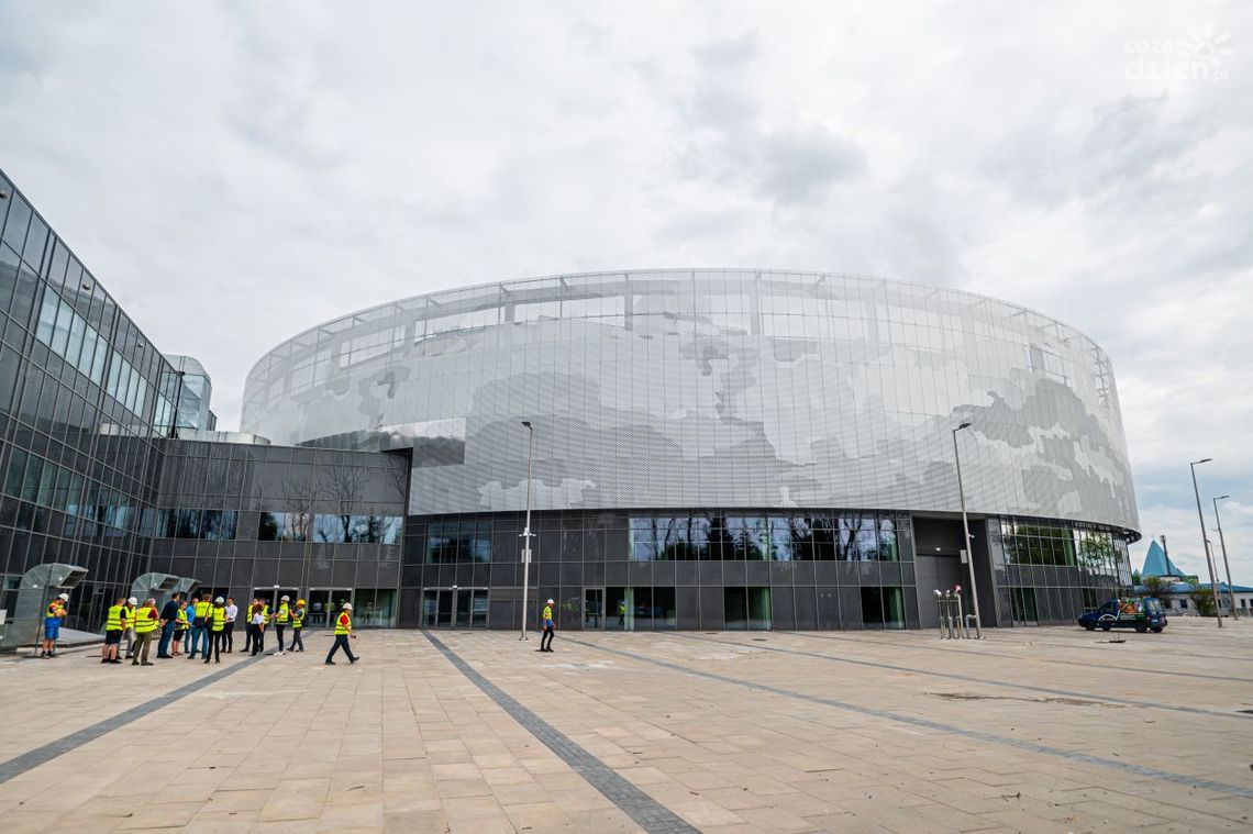 Informacje. Roman S. - 300 tys. zł za poręczenie 