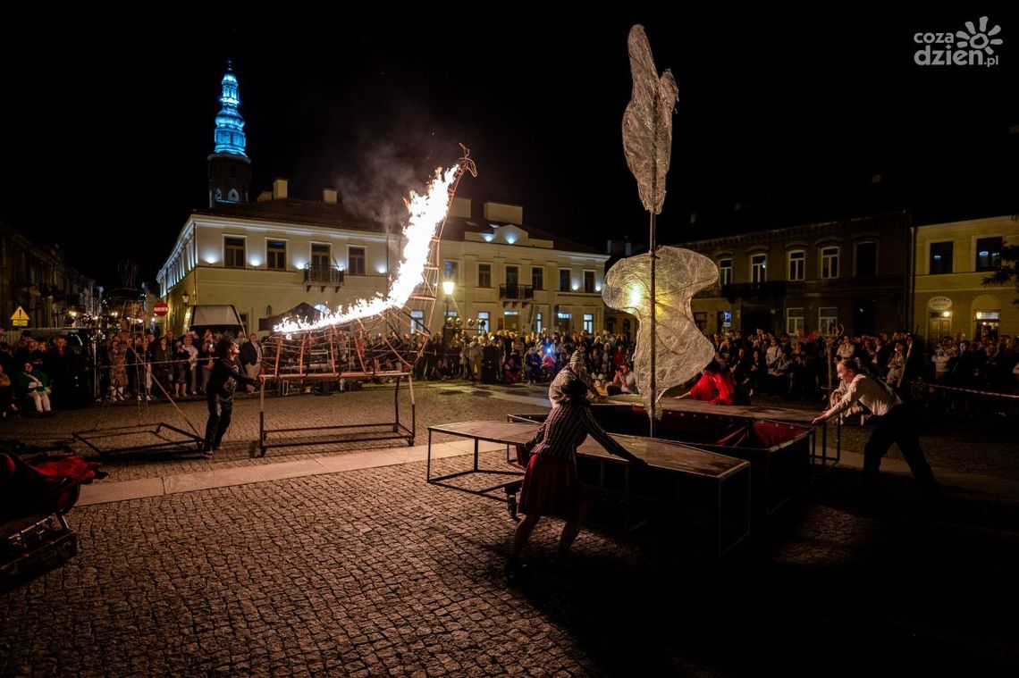 Informacje. Sukces Nocy Muzeów Informacje. Sukces Nocy Muzeów