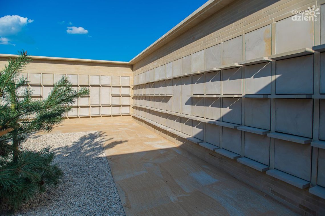 Informacje. W maju pierwsze pochówki w kolumbarium na Firleju