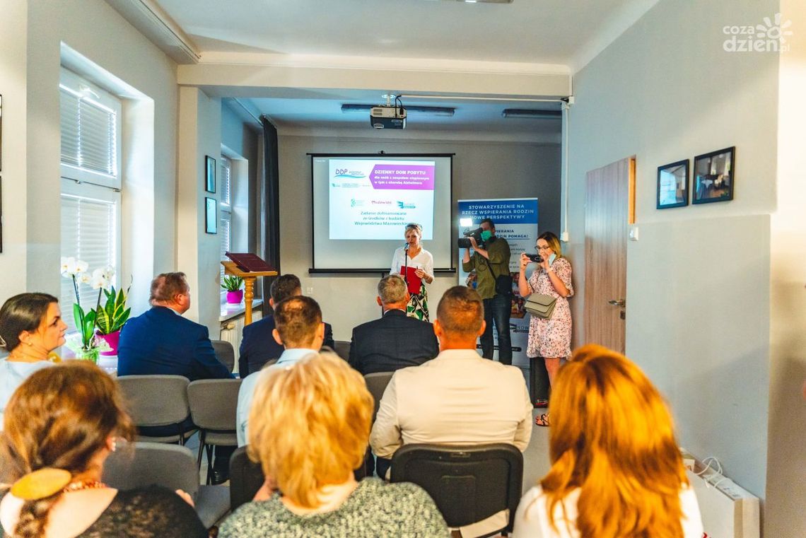 Informacje. W Radomiu oficjalnie otwarto Dzienny Dom Pobytu dla osób z Alzheimerem