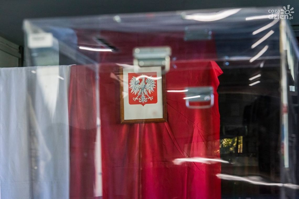 Informacje. Wybory w połowie października