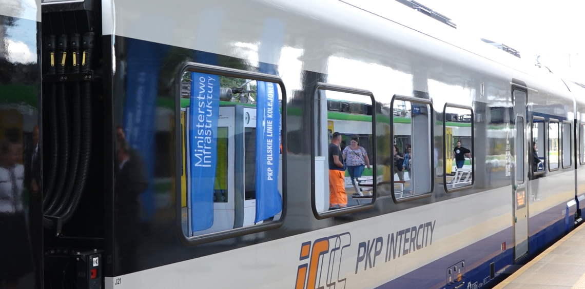 Informacje. Z Radomia do Warszawy w 54 minuty