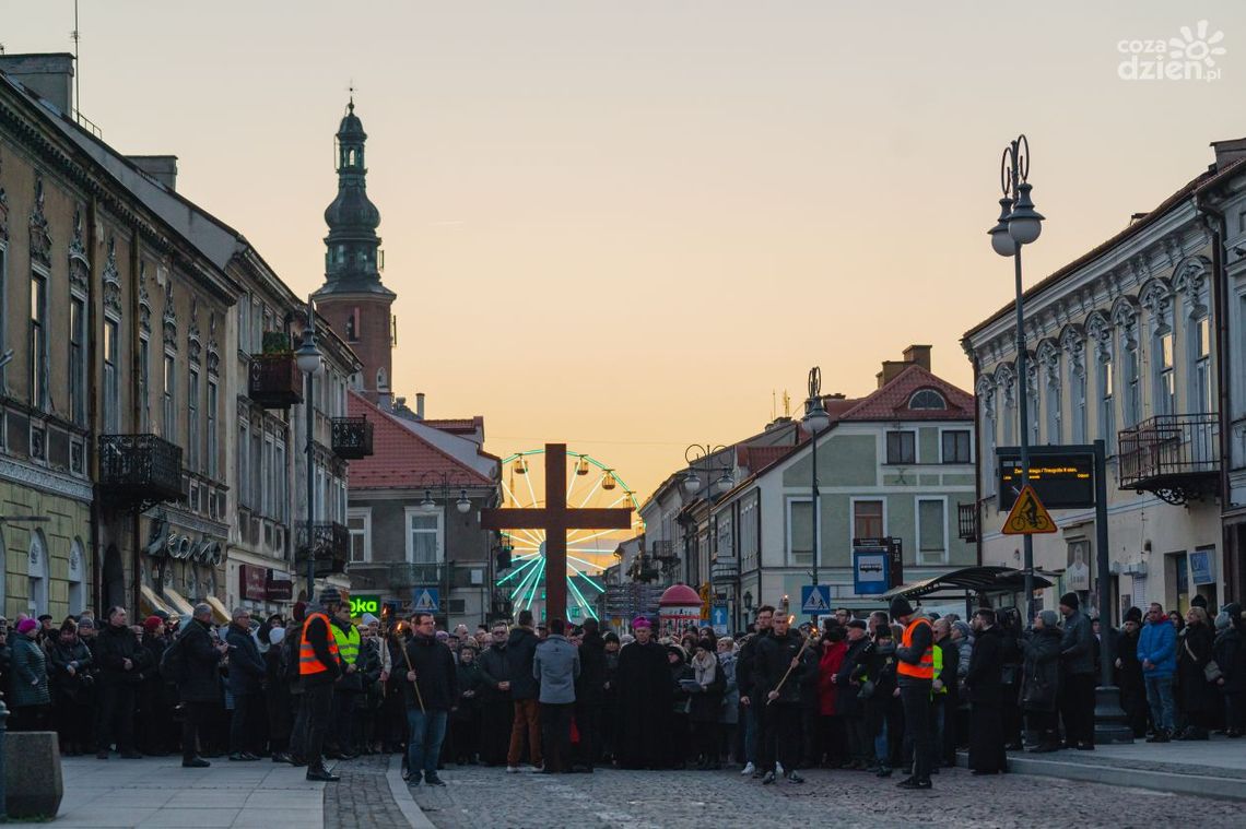 Informacje. Za nami Ekstremalna Droga Krzyżowa 