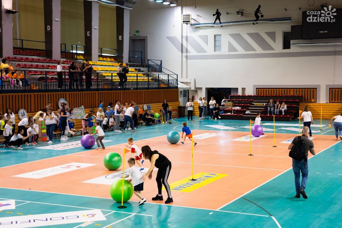 Integracja i zabawa ważniejsze niż rywalizacja. Za nami VI finał Paraolimpiady Sportowi Giganci