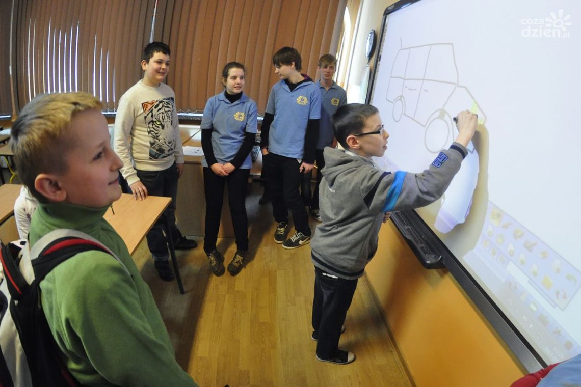 Interaktywny Konkurs Matematyczny w KLO im. Filipa Neri Interaktywny Konkurs Matematyczny w KLO im. Filipa Neri