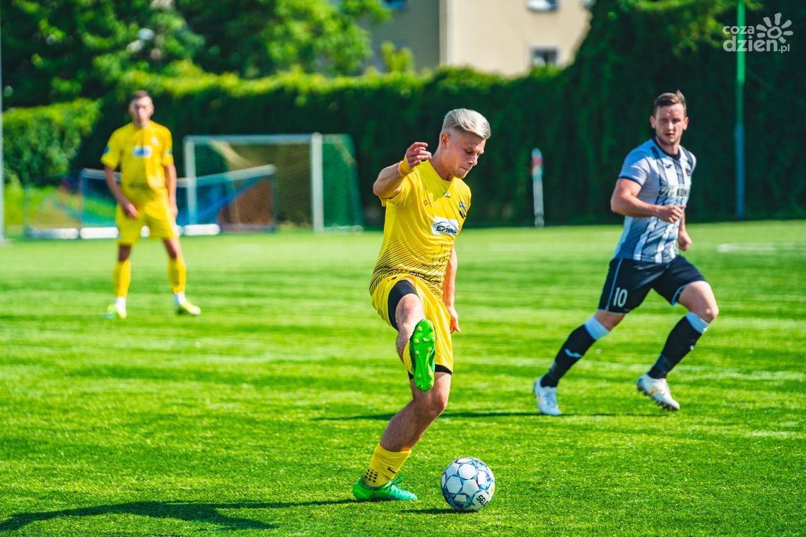 IV liga: ciekawy pojedynek w Przysusze, wyjazdy Zamłynia i Enea Energii