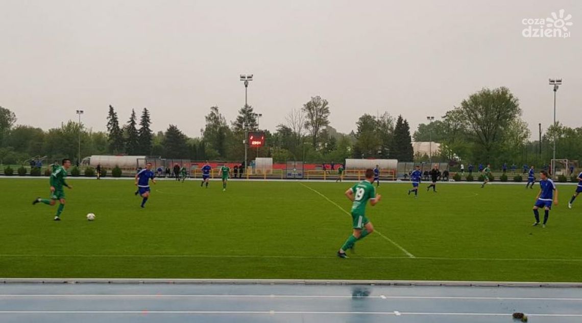 IV liga. Kapitalny mecz Radomiaka II, sensacja LKS-u Promna IV liga. Kapitalny mecz Radomiaka II, sensacja LKS-u Promna