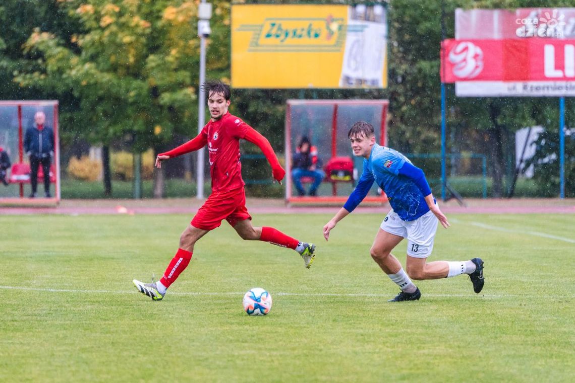 IV Liga: Porażki Pilicy Białobrzegi i Oskara Przysucha na zakończenie 2024 roku