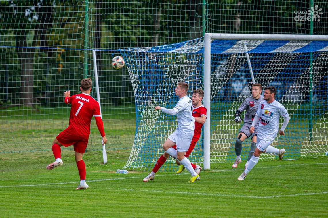 IV liga. Regionalne derby w Kozienicach