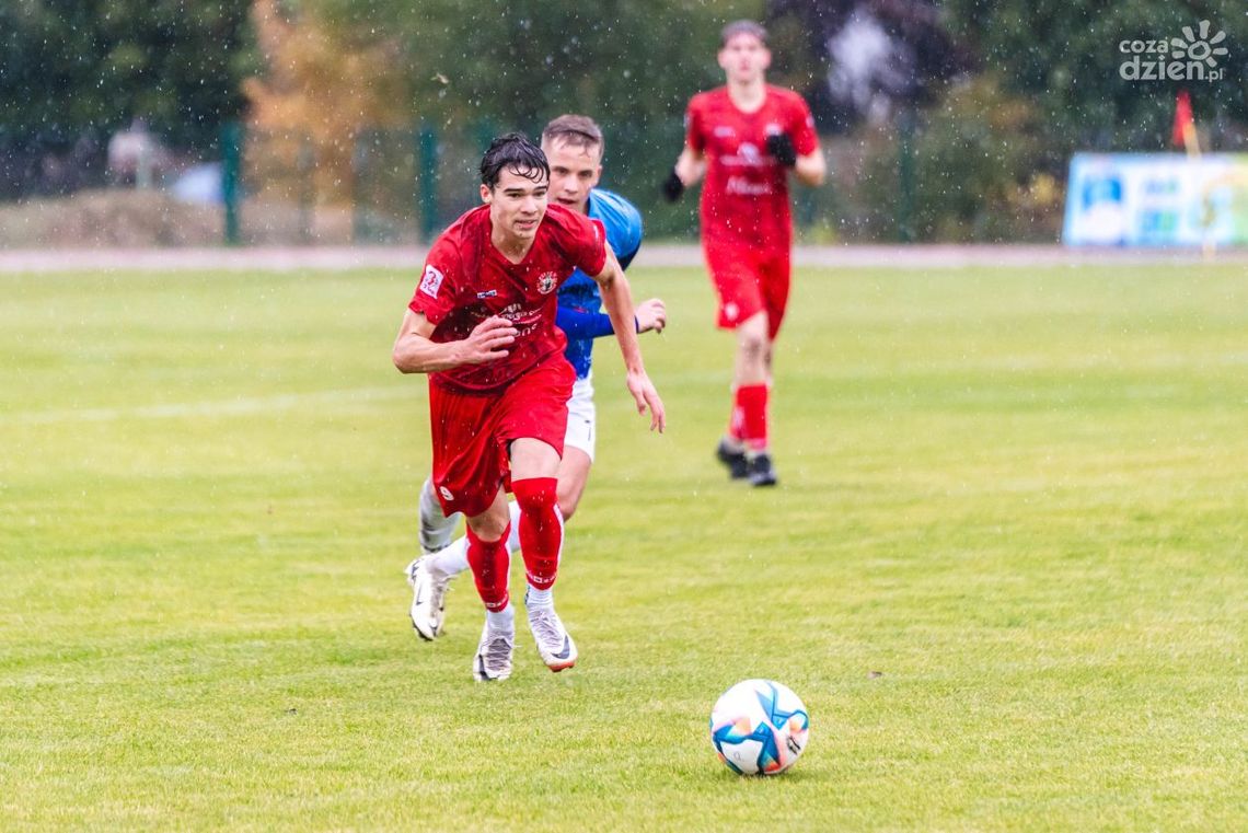 IV liga: Zwycięstwo Oskara Przysucha i porażka Pilicy Białobrzegi