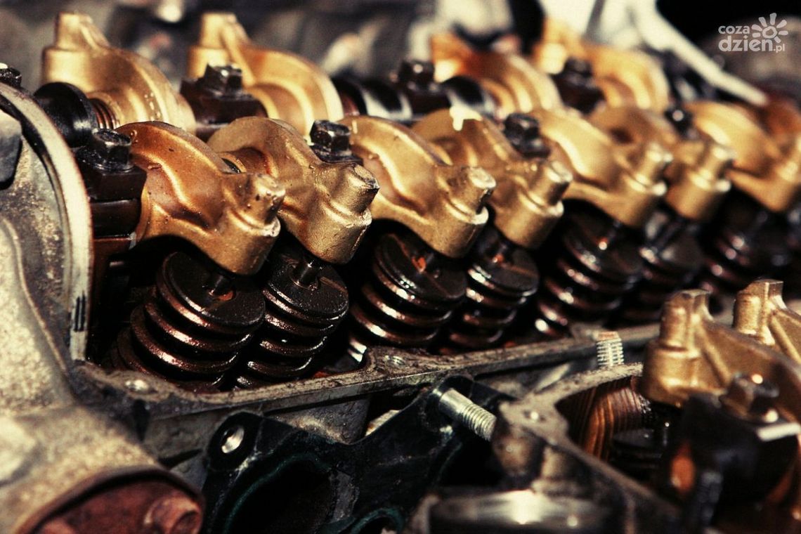 Jak działa dobry dodatek do oleju?