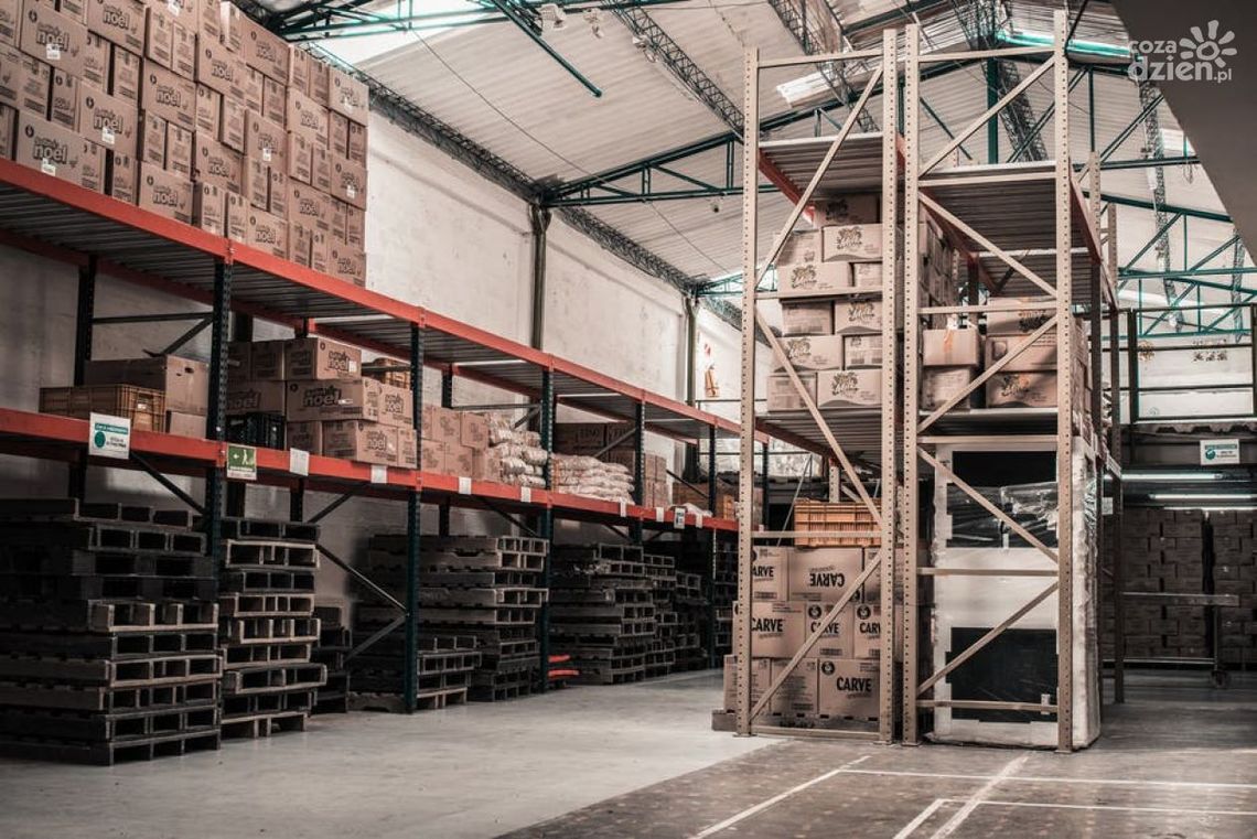 Jak kody kreskowe rewolucjonizują pracę magazynu?