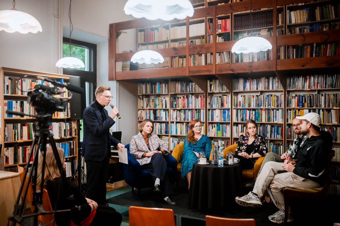 Jak uratować rynek książki? Eksperci dyskutowali w radomskiej bibliotece