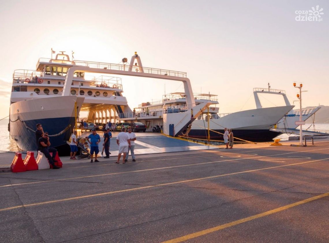 Jak wjechać samochodem na prom?