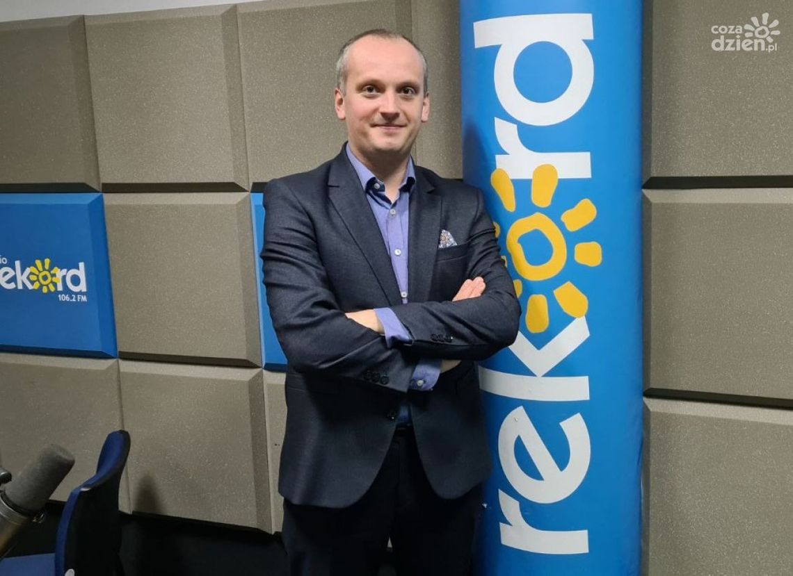 Jak wygląda procedura zniesienia klauzuli wyrokowej w Sądzie Kościelnym?