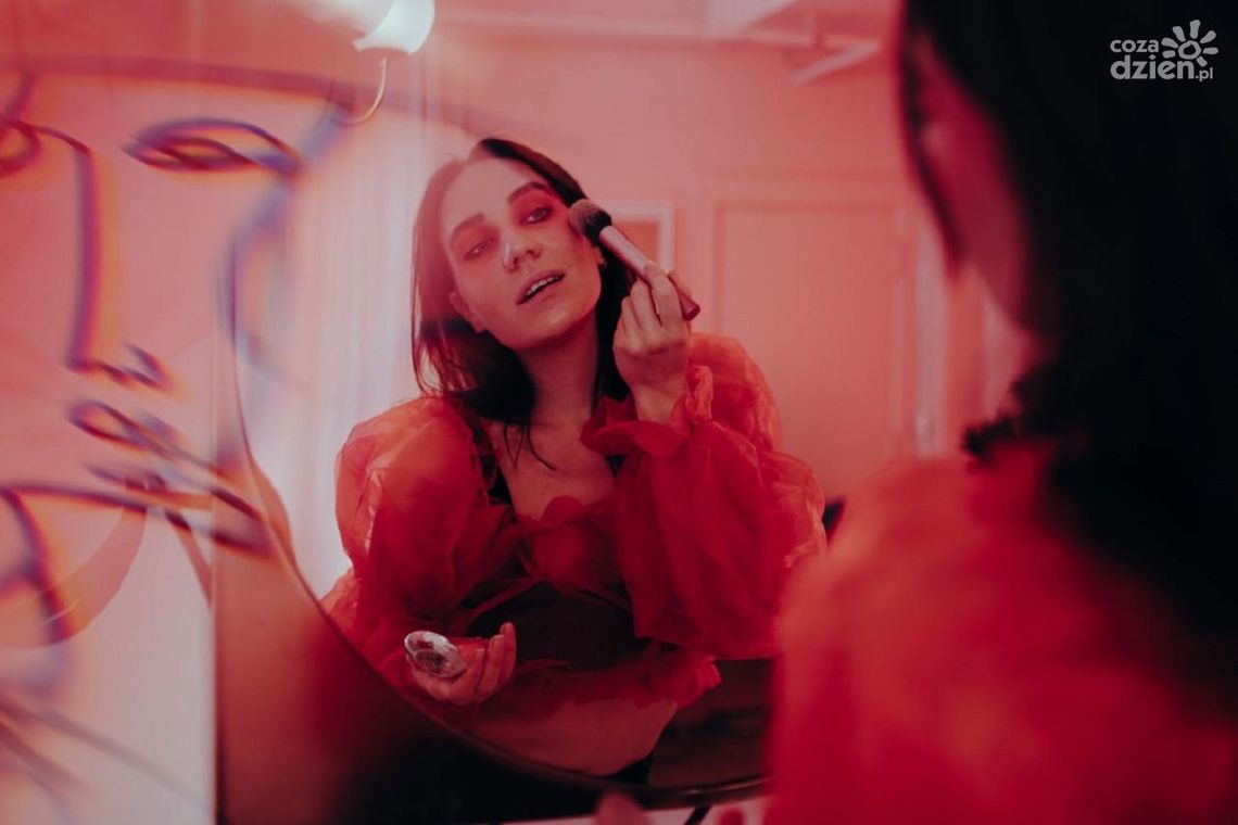 Jaki makijaż na sylwestra 2024/2025? Jaki makijaż na sylwestra 2024/2025?