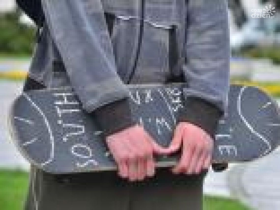 Jaki skatepark na Obozisku? Zabierz głos.