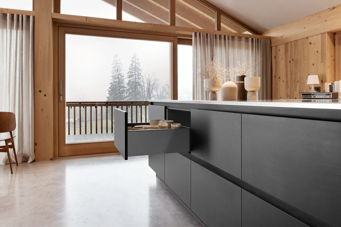 Jakie szuflady wybrać do kuchni - podpowiadamy najlepsze rozwiązania Jakie szuflady wybrać do kuchni - podpowiadamy najlepsze rozwiązania