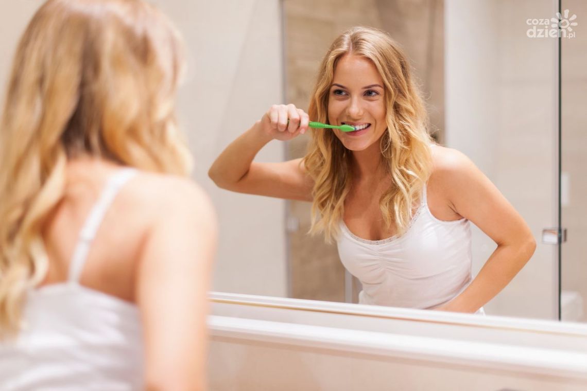 Jakie włosie wybrać przy zakupie szczoteczki do zębów?