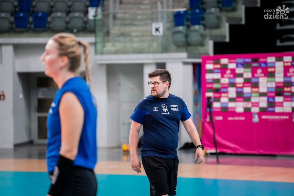 Jakub Głuszak, trener Moya Radomki Radom: Teraz najważniejszym celem jest to, żeby poznać zawodniczki bliżej Jakub Głuszak, trener Moya Radomki Radom: Teraz najważniejszym celem jest to, żeby poznać zawodniczki bliżej